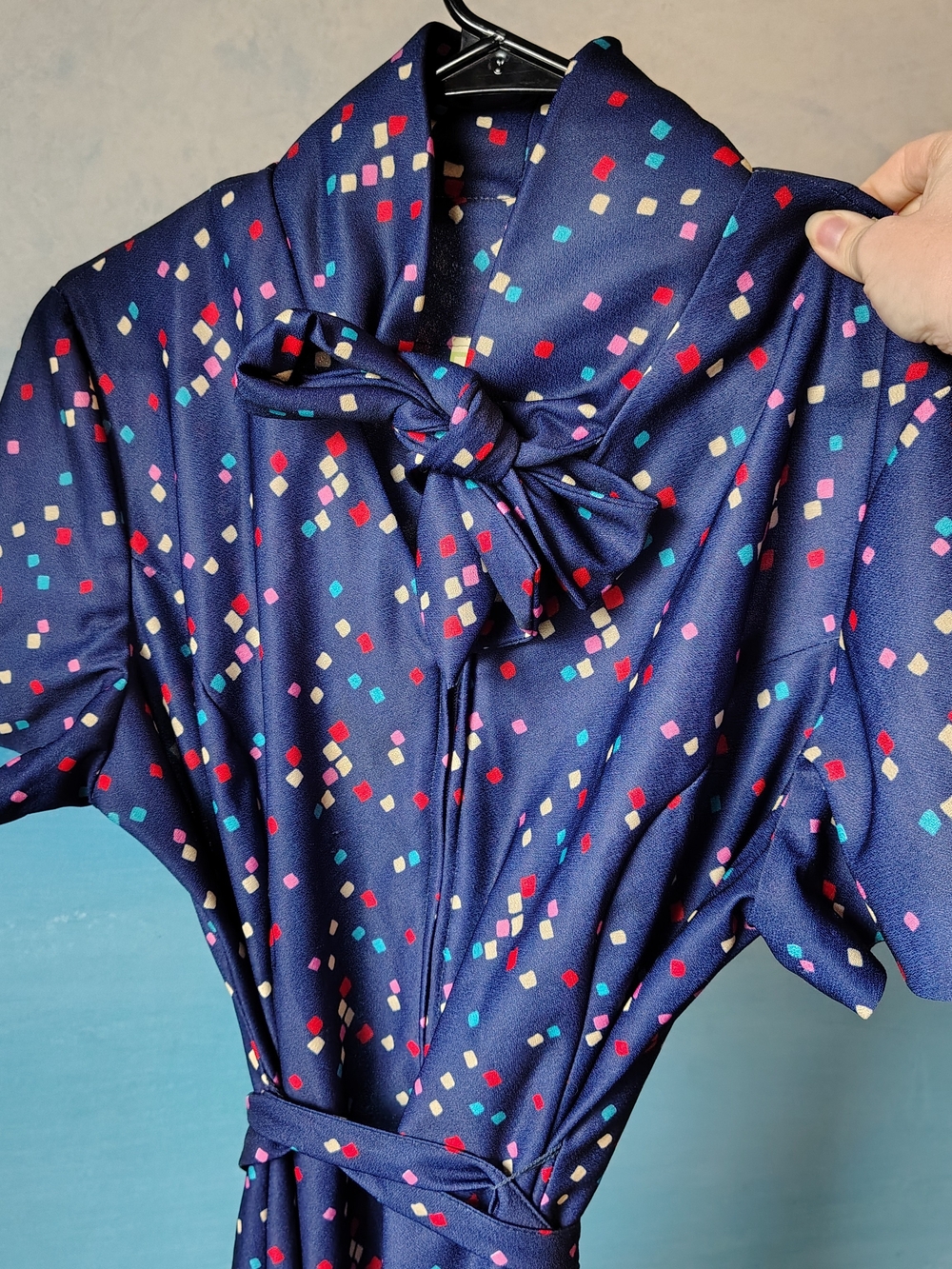 Vintage 1960s Three R's Mod Dress Navy Confetti Print M/L Pussybow